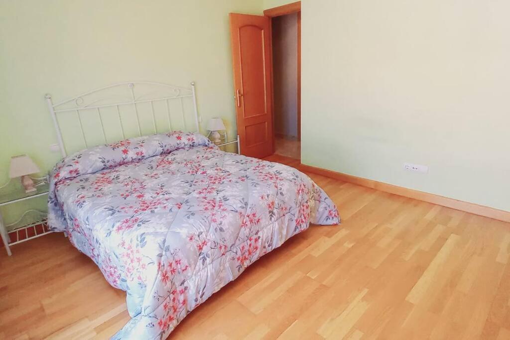 Apartamento Para 5 Personas Con Garaje A 10 Minutos De Valladolid Esterno foto